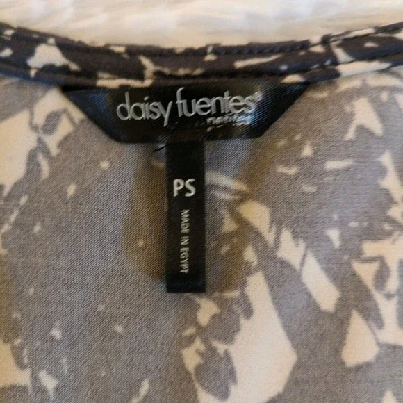 Daisy Fuentes Sleeveless Dark Floral Mini Dress Sz Petite S Y2KResort Whimsigoth - Picture 4 of 8